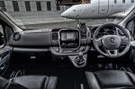Renault Trafic SpaceClass 2017 года (UK)